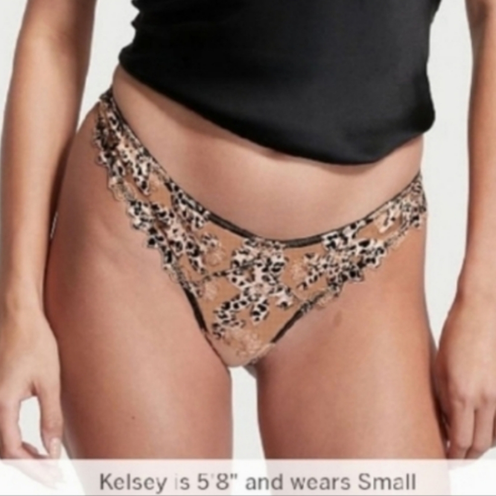 Victoria's secret very sexy floral embroidered thong panty XSMALL
